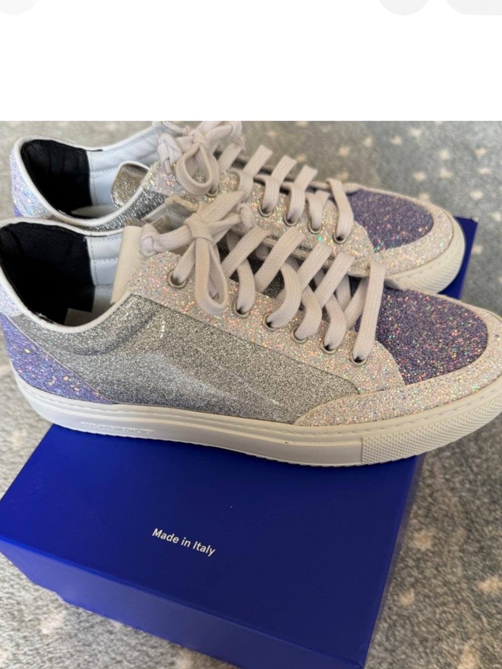 P448 Glitter shoes